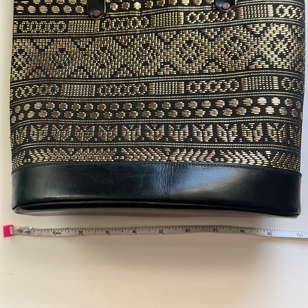Vintage metallic gold and black leather purse - Picture 6 of 7